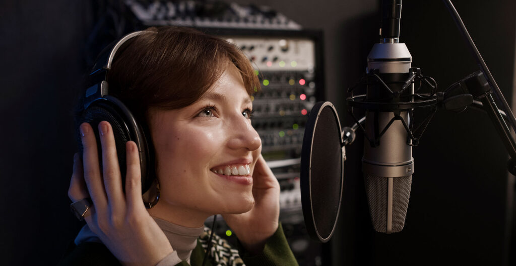 locutor comercial su voz
